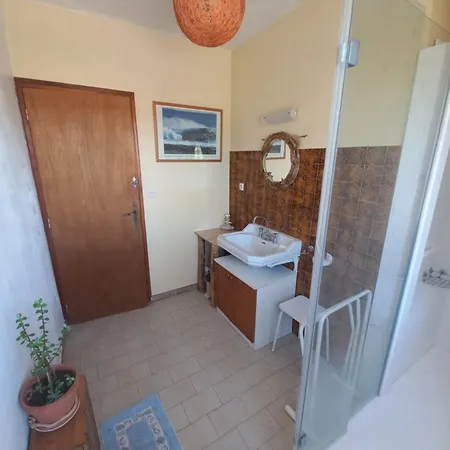 Lumineuse Jardin Arbore Casa de hóspedes *